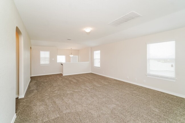 Building Photo - 8907 Taylor Grv