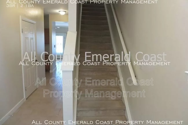 Foto del edificio - 425 Twin Lakes Ln