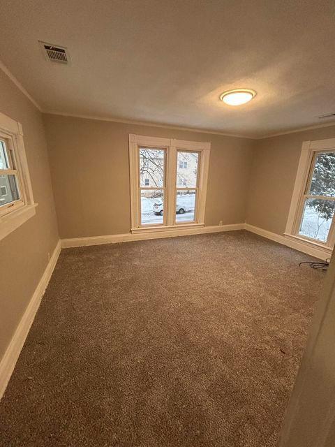 Foto del edificio - 253 S Greenwich St