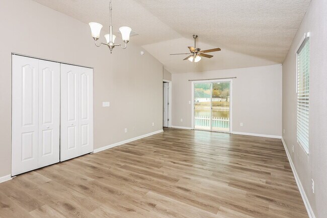 Building Photo - 3830 Julia Marie Drive