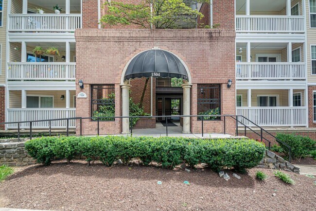 Foto del edificio - 1504 Lincoln Way
