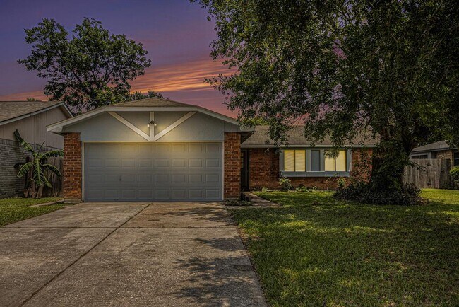 Foto del edificio - 9418 Spiralwood Ln