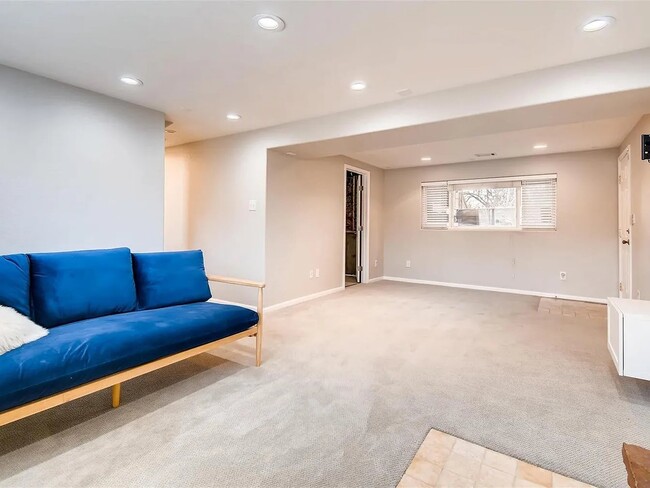 Photo - 1403 Lefthand Dr House