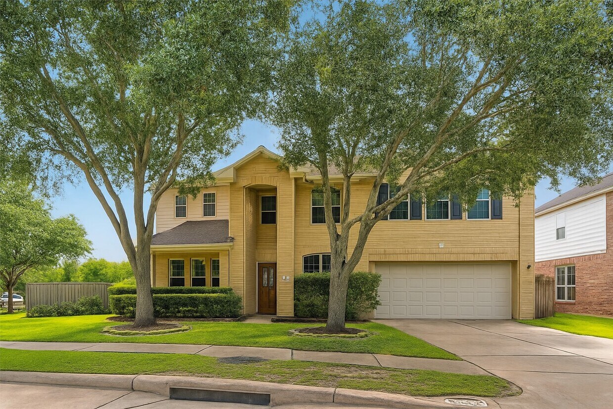 Foto principal - 16703 Summer Cypress Ct