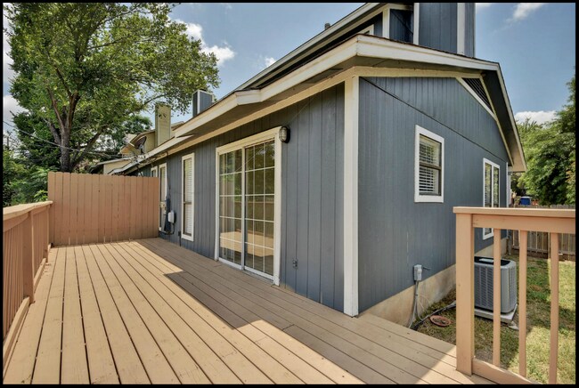 Building Photo - 2003 Kenneth Ave