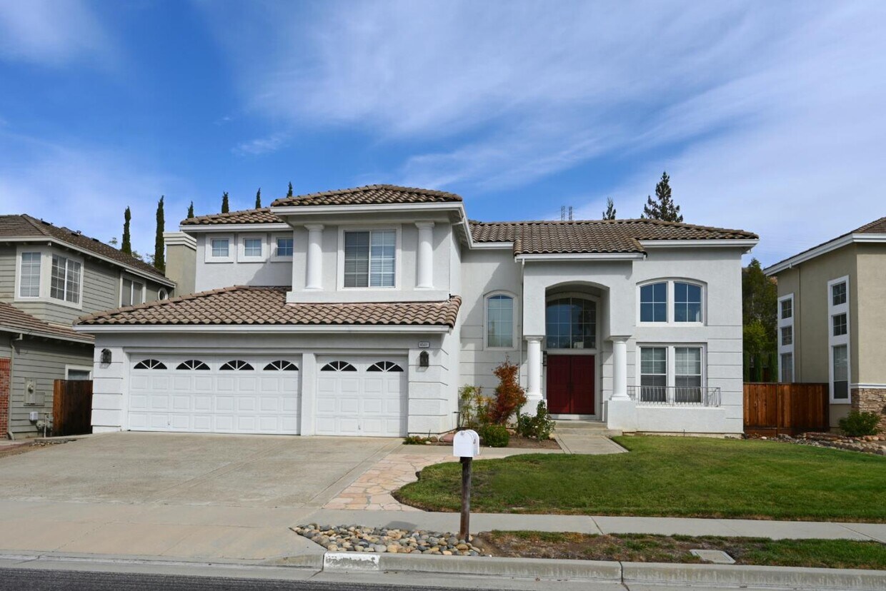 Primary Photo - 6501 Graystone Meadow Cir