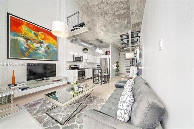 Foto del edificio - 690 SW 1st Ct