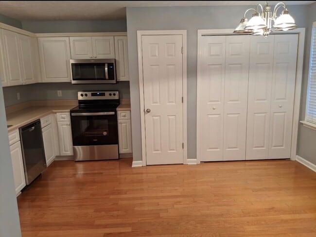 Photo - Donelson Townhome!