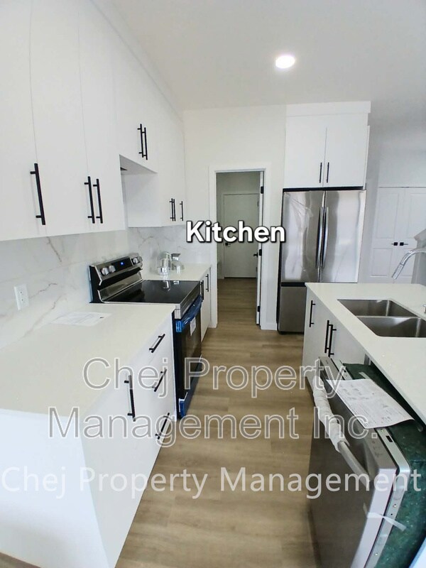 Photo du bâtiment - 16517-16520 20 Ave SW