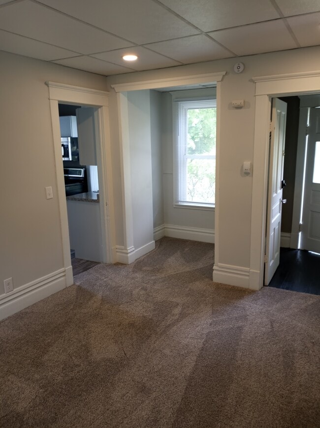 Building Photo - 3780 N Wozniak Rd