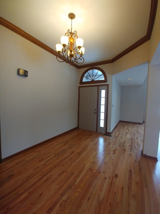Foto del edificio - 9638 Book Rd