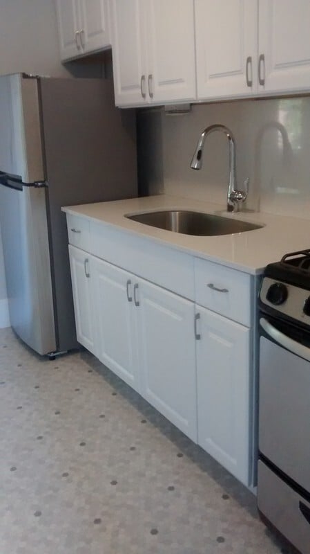 Building Photo - 880 E 100 S