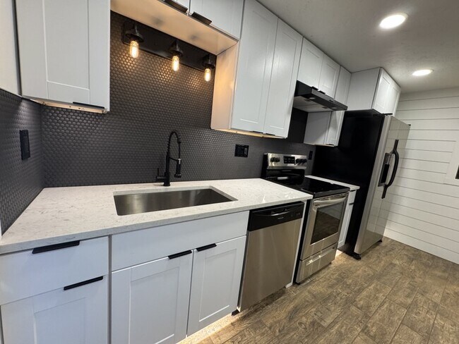 Foto del edificio - 11284 Sandy Creek Dr