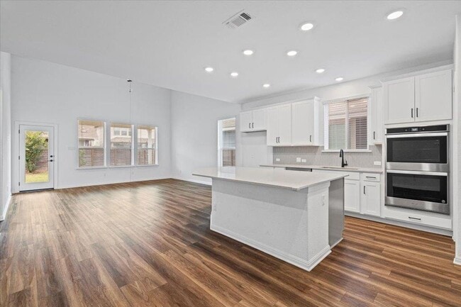 Building Photo - 309 Harbors Ln