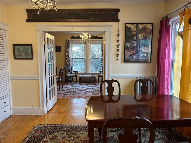 Building Photo - 127 White St