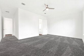 Building Photo - 153 Aurora Spgs Dr