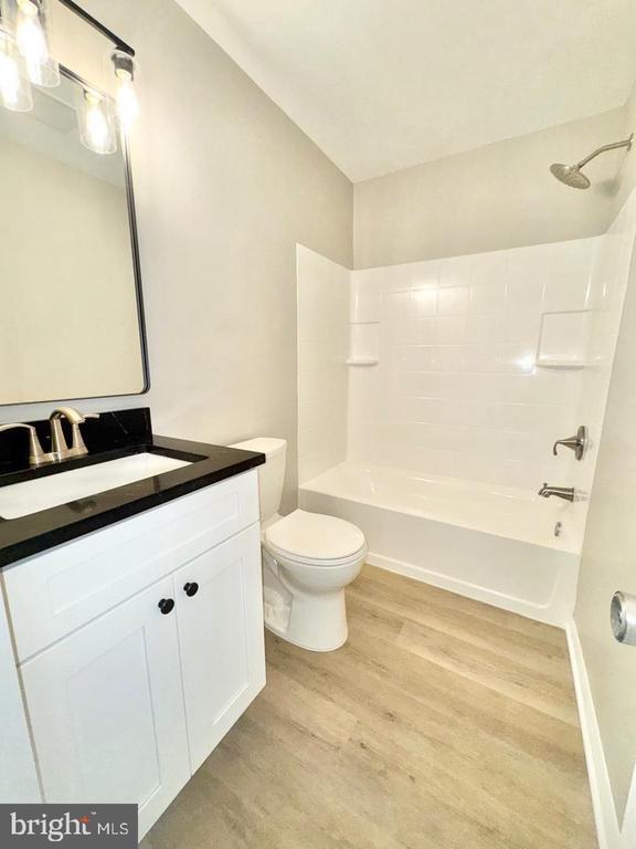 Foto del edificio - 1685 Westwind Way