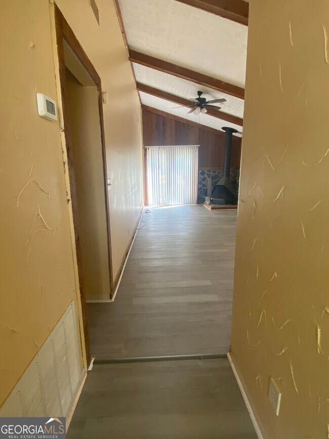 Foto del edificio - 8574 Creekwood Way