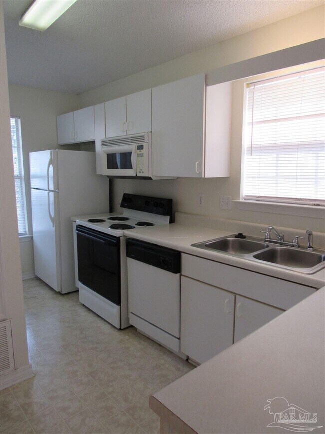 Foto del edificio - 8527 Nantucket Pl