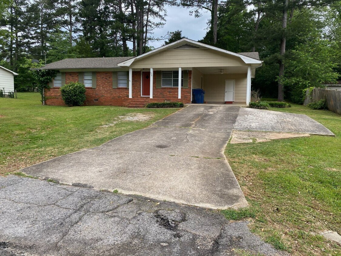 Primary Photo - 909 Carson Lane SW