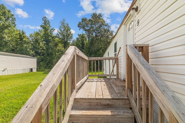 Building Photo - 119 Starwood Cir