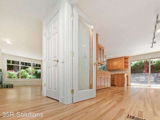 Foto del edificio - 4 br, 2 bath House - 14620 NE 65th Court