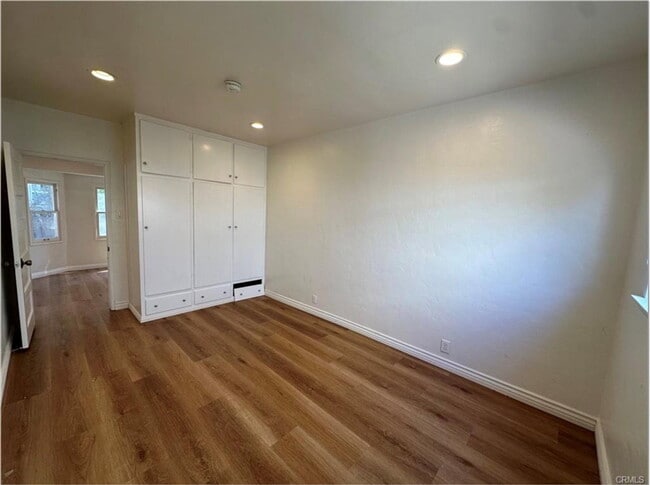 Building Photo - 408 8th St