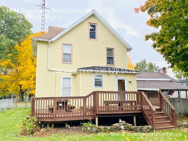 Building Photo - 837 Parkview St NE