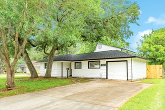 Building Photo - 408 Gardenia St