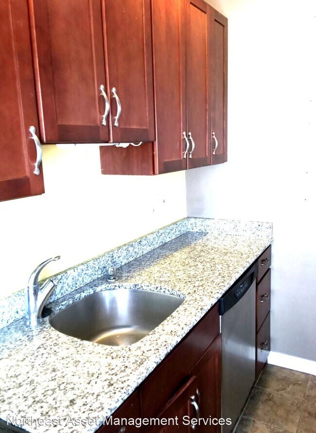 Foto del edificio - 1 br, 1 bath House - 137 W 9th St Unit 2