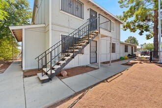 Building Photo - 24 Rose Cir