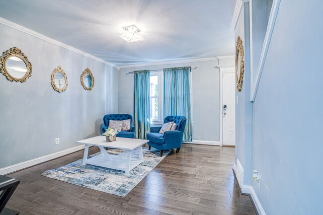 Photo - 1714 E St NE Townhome