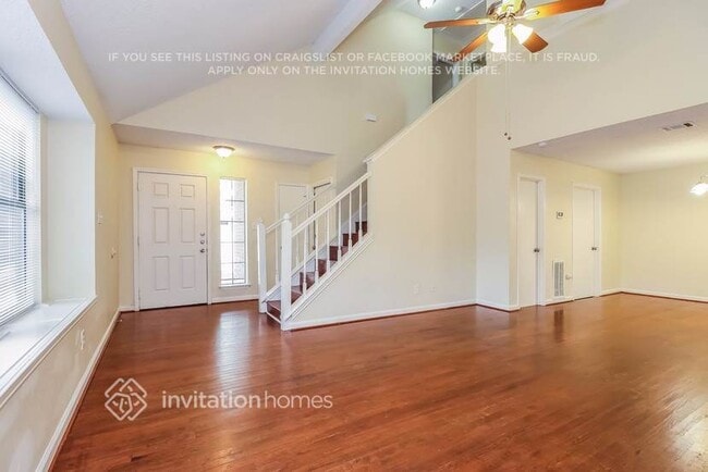 Building Photo - 6941 Brixham Dr