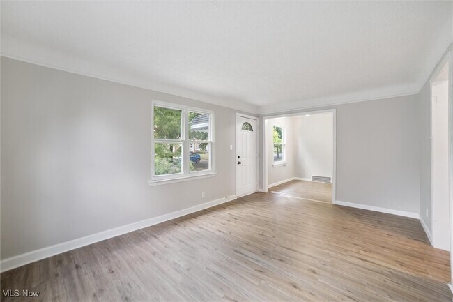 Foto del edificio - 15705 Fernway Dr