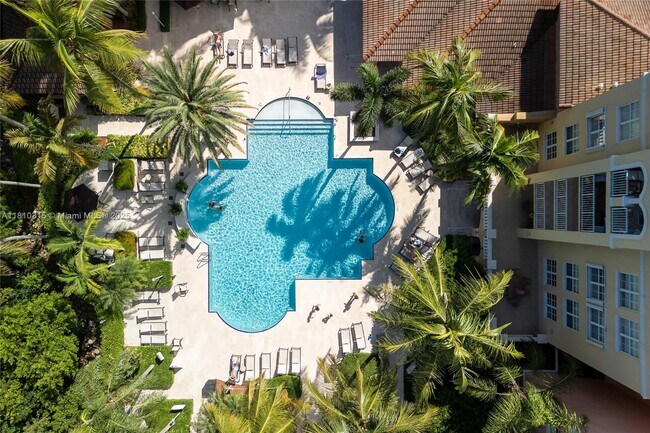 Foto del edificio - 19901 E Country Club Dr