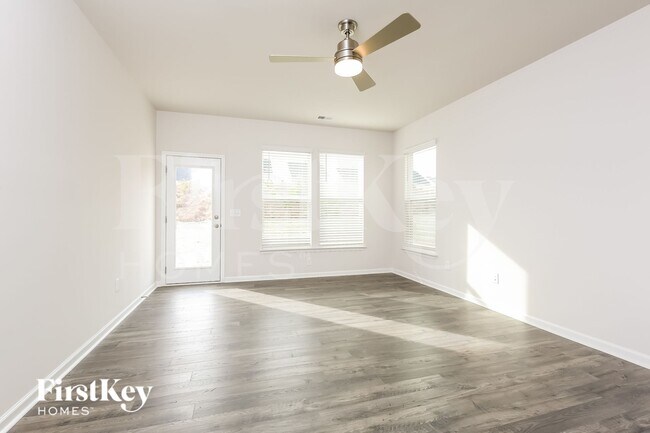 Building Photo - 709 Ridgemoor Trl