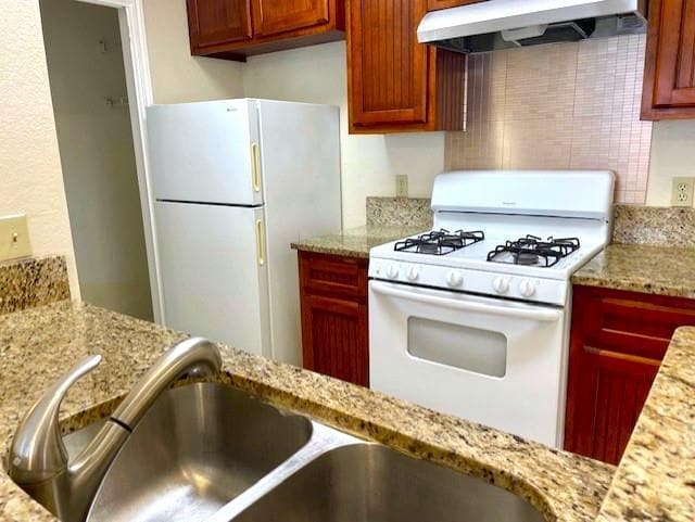 Building Photo - 16037 Fitchburg Cir