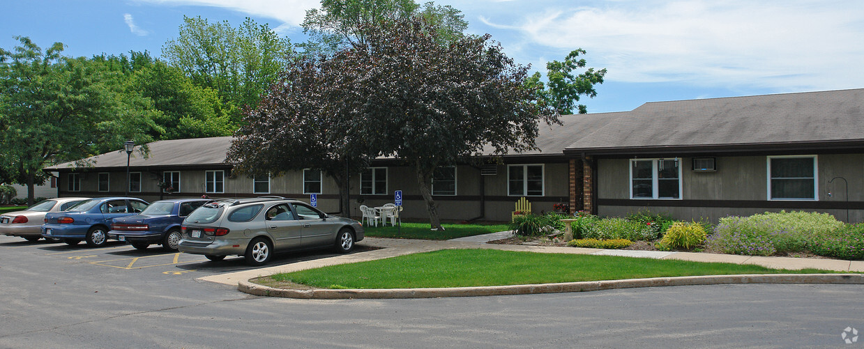 Building Photo - Greenview Senior Apartments