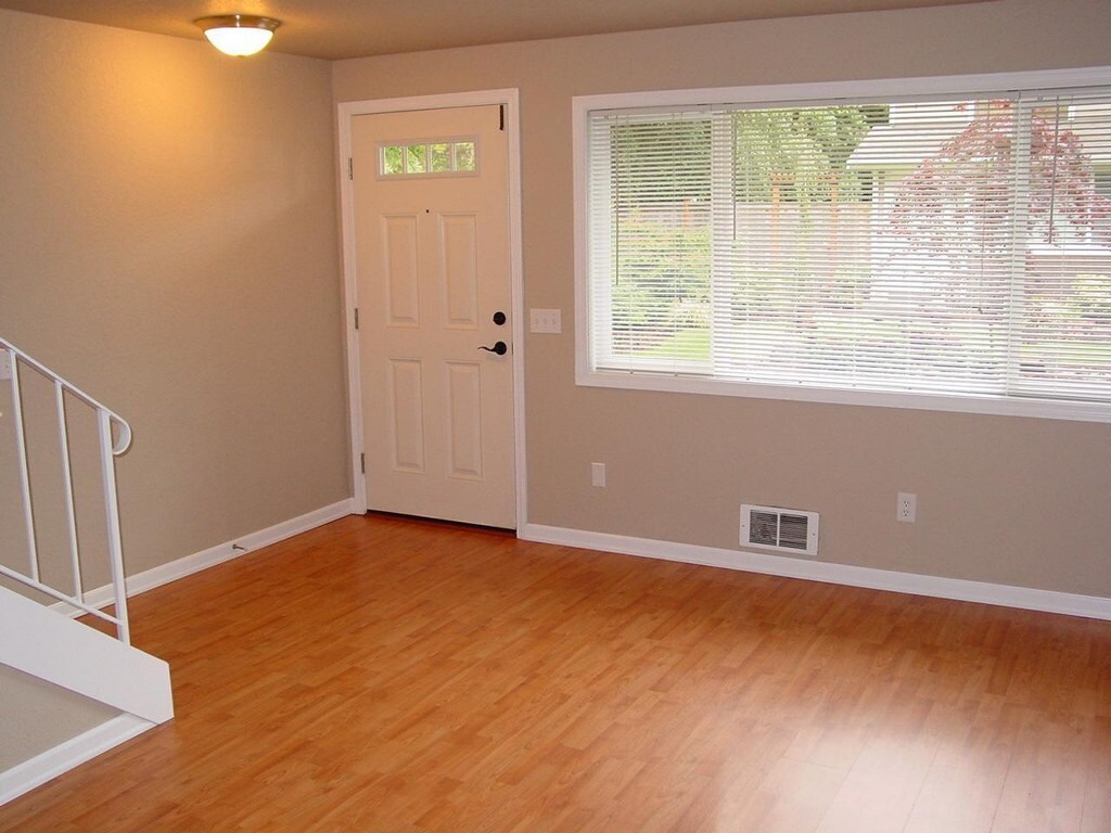 21520 73rd Pl W, Edmonds, WA 98026 Condo for Rent in Edmonds, WA