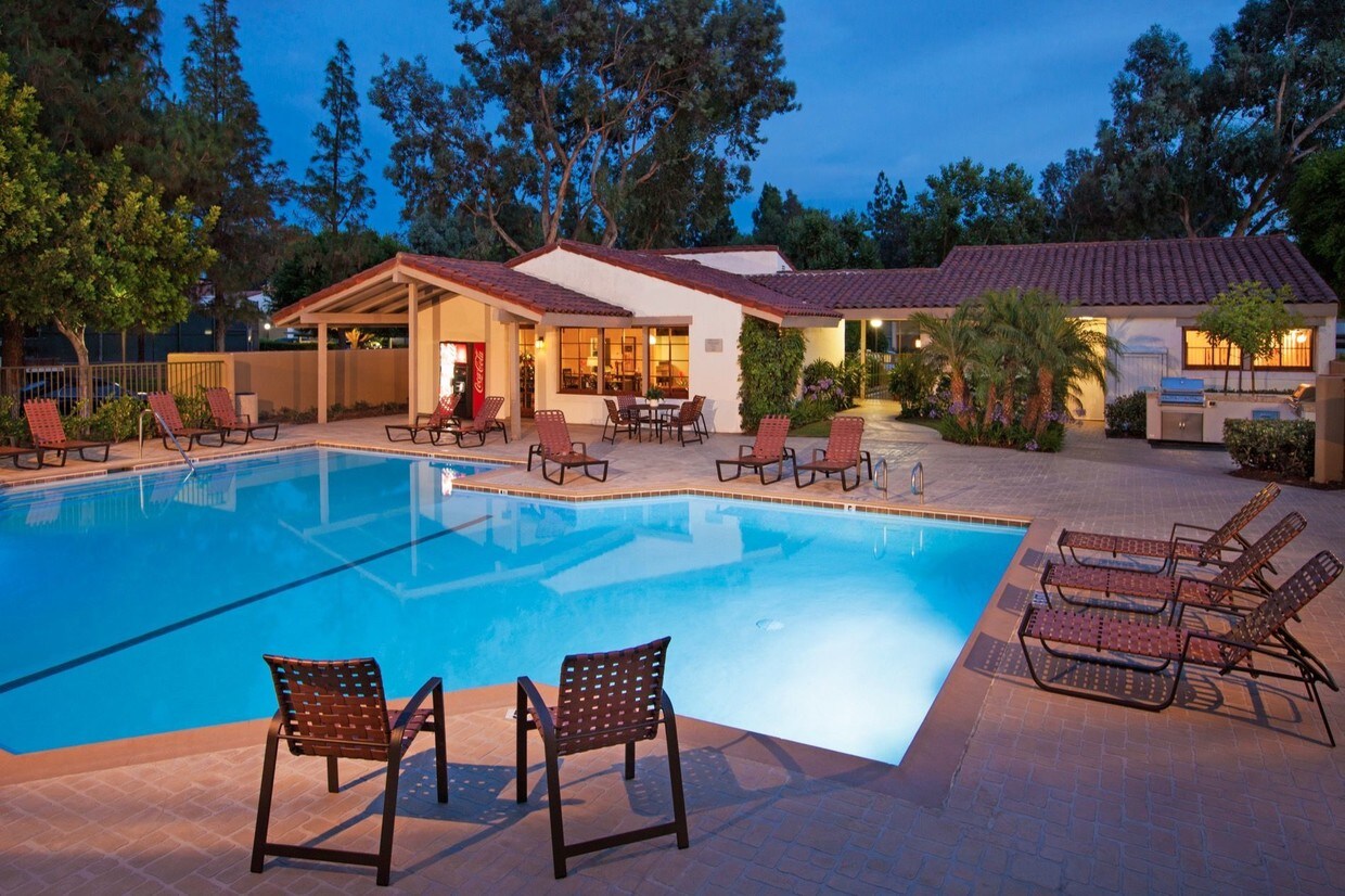 The Vineyards Apartments Anaheim, CA