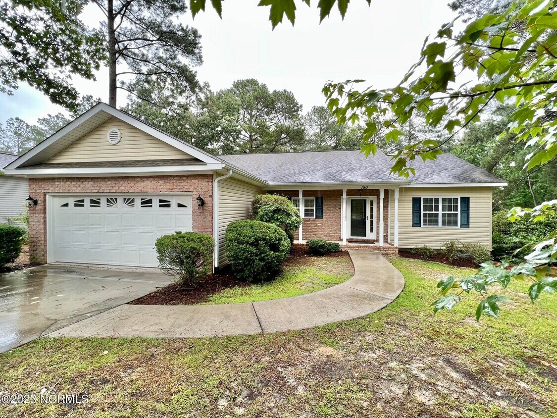 150 Sandhills Cir, Pinehurst, NC 28374 House Rental in Pinehurst, NC