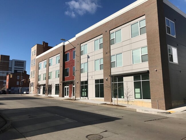 Building Photo - Four Ten Lofts