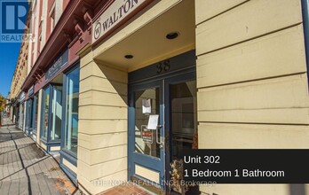 Building Photo - 38 Walton St