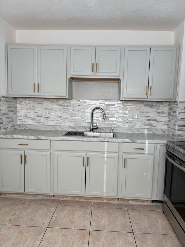 Foto principal - 3519 W Rogers Ave