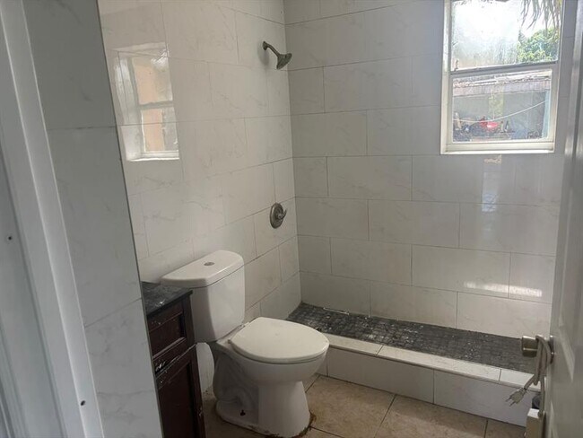 Foto del edificio - 1236 Peak Rd