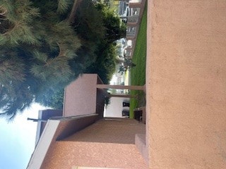 Foto del edificio - 2696 Santa Fe Ave