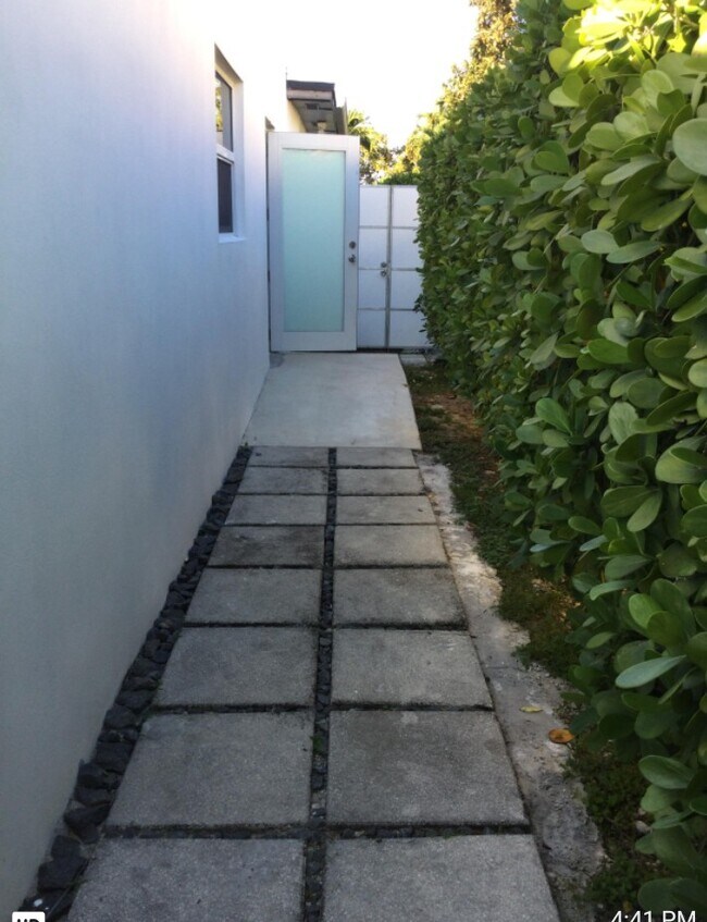 Foto del edificio - 10255 SW 34th St