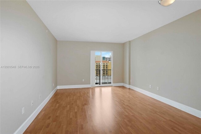 Building Photo - 10 Aragon Ave