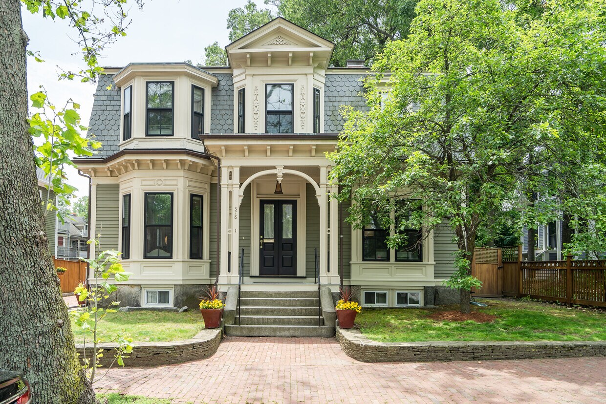 Primary Photo - 378 Broadway