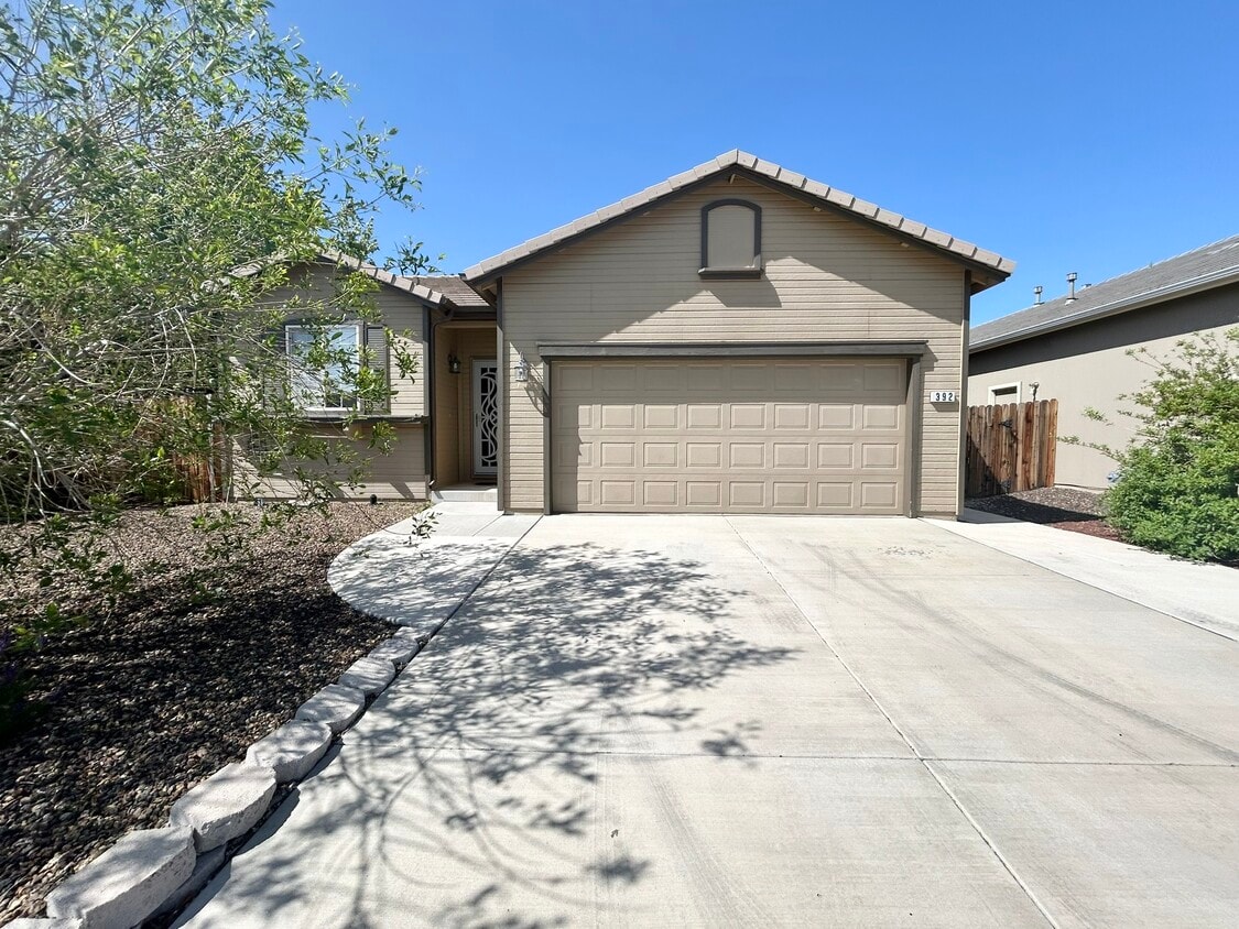 Primary Photo - 392 Royal Troon Dr